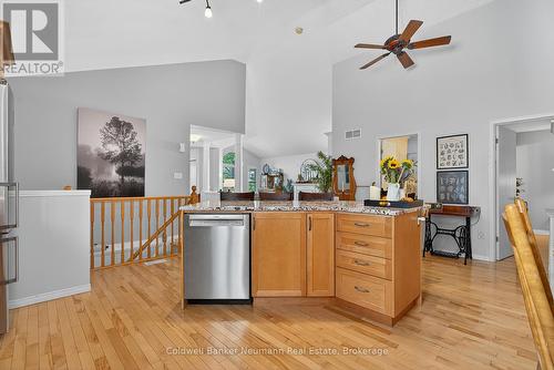 17 Milson Crescent, Guelph (Kortright Hills), ON - Indoor