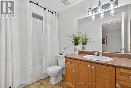 17 Milson Crescent, Guelph (Kortright Hills), ON - Indoor Photo Showing Bathroom