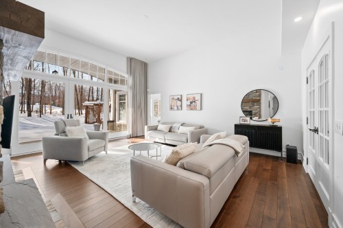 Salon - 63 Rue Augusta, Morin-Heights, QC - Indoor Photo Showing Living Room