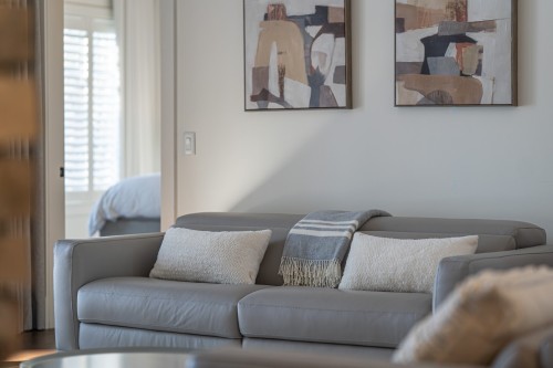 Salon - 63 Rue Augusta, Morin-Heights, QC - Indoor