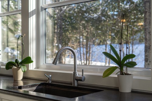 Cuisine - 63 Rue Augusta, Morin-Heights, QC - Indoor Photo Showing Kitchen With Double Sink