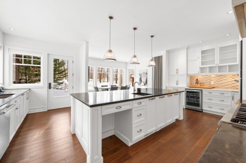 Cuisine - 63 Rue Augusta, Morin-Heights, QC - Indoor Photo Showing Kitchen With Upgraded Kitchen