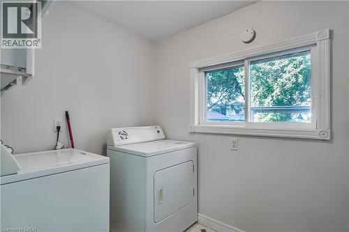 30 Troy Street, Kitchener, ON - Indoor Photo Showing Laundry Room