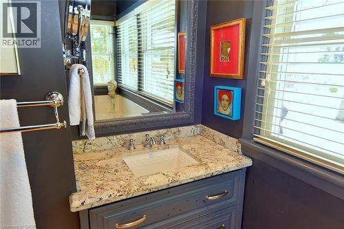 105 Overdale Avenue, Waterdown, ON - Indoor