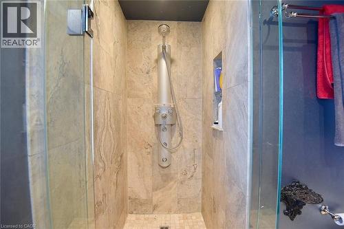 105 Overdale Avenue, Waterdown, ON - Indoor Photo Showing Bathroom