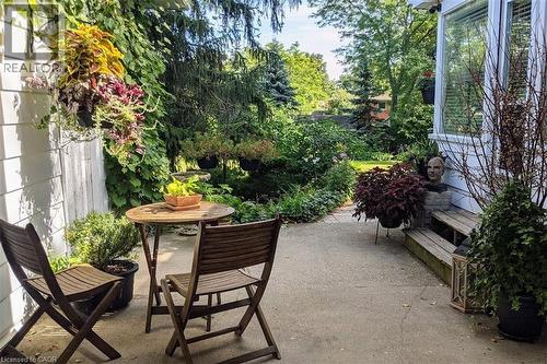 105 Overdale Avenue, Waterdown, ON - Outdoor