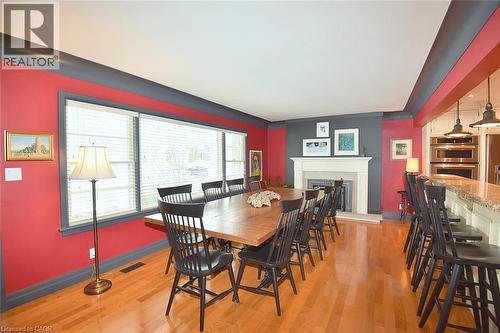 105 Overdale Avenue, Waterdown, ON - Indoor Photo Showing Dining Room
