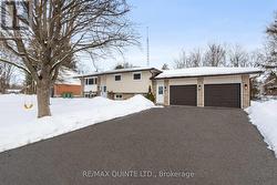 20 TAYLOR DRIVE  Prince Edward County (Ameliasburg Ward), ON K8N 4Z7