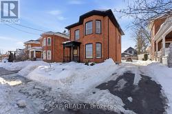 300 CHARLES STREET  Belleville (Belleville Ward), ON K8N 3M8