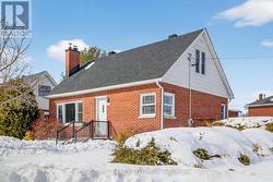 1235 ERIE AVENUE  Ottawa, ON K1V 6G5