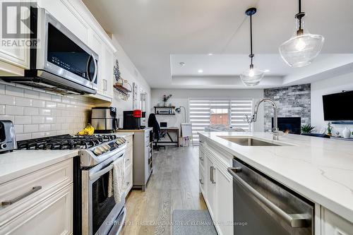 1091 Copeland Avenue, Windsor, ON - Indoor Photo Showing Kitchen