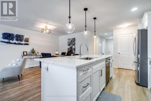 1091 Copeland Avenue, Windsor, ON - Indoor Photo Showing Kitchen