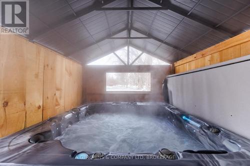 972 Silver Bay Road, Port Colborne (Sherkston), ON - Indoor Photo Showing Other Room