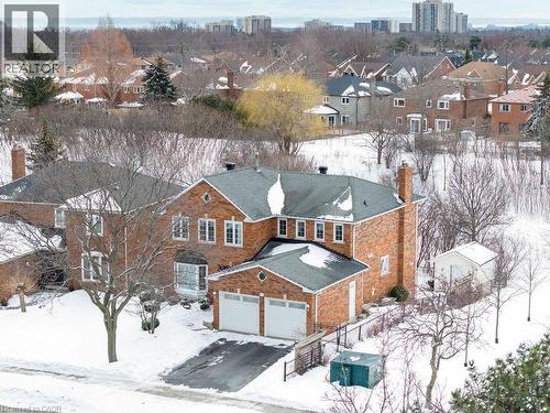 1150 CREEKSIDE Drive  Oakville, ON L6H 4Z4