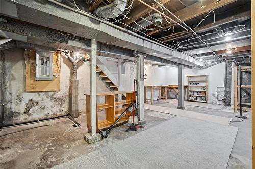 500 Newman Street, Winnipeg, MB - Indoor Photo Showing Basement