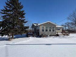 6 Meilleur Street  St Malo, MB R0A 1T0