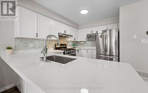 509 Northbrook Place, Kitchener, ON - Indoor Photo Showing Kitchen With Stainless Steel Kitchen With Upgraded Kitchen