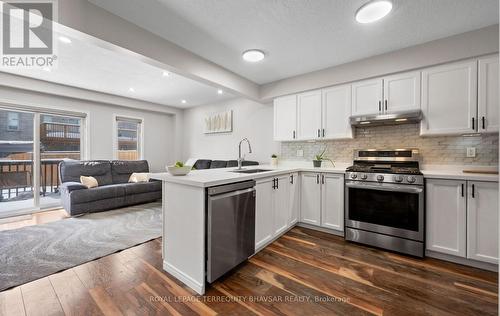 509 Northbrook Place, Kitchener, ON - Indoor Photo Showing Kitchen