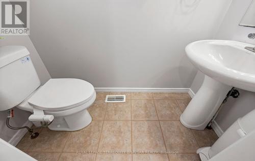 509 Northbrook Place, Kitchener, ON - Indoor Photo Showing Bathroom