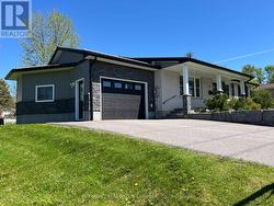 2584 BENSFORT ROAD Peterborough (Ashburnham Ward 4), ON K9J 1C9