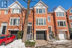 14 FITZGERALD MEWS  Toronto, ON M4L 3X3