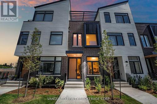 21 - 15 LOU PARSONS WAY  Mississauga, ON L5H 0B2