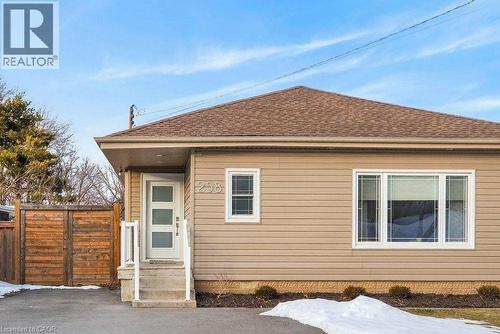 258 Sanatorium Road, Hamilton, ON - Outdoor