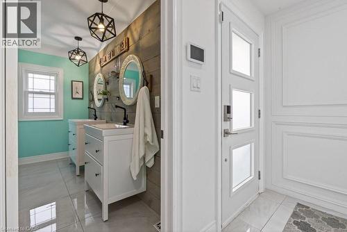 258 Sanatorium Road, Hamilton, ON - Indoor Photo Showing Other Room