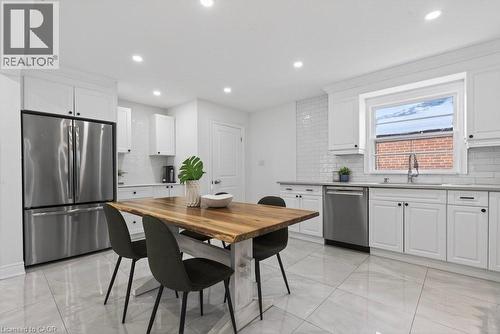 258 Sanatorium Road, Hamilton, ON - Indoor Photo Showing Kitchen