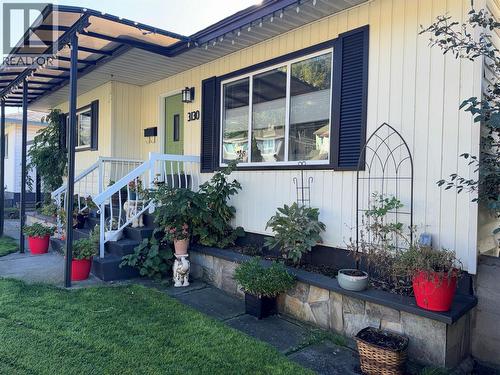 3130 Iris Crescent, Trail, BC - Outdoor