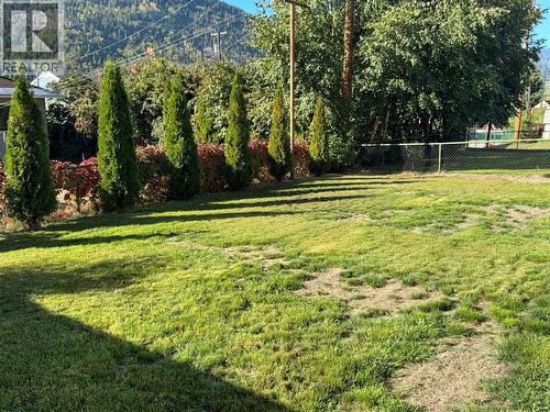 3130 Iris Crescent, Trail, BC - Outdoor