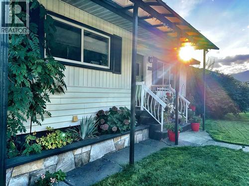 3130 Iris Crescent, Trail, BC - Outdoor