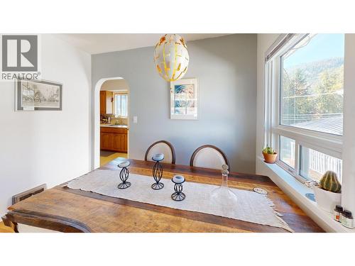 3130 Iris Crescent, Trail, BC - Indoor