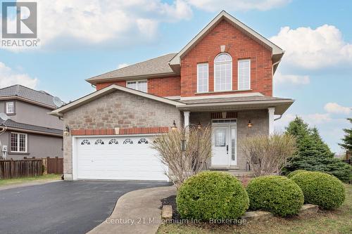 9 HILL STREET  Collingwood, ON L9Y 0A7
