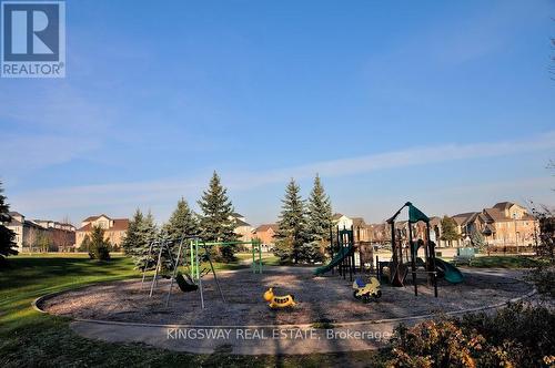 5468 Palmerston Crescent, Mississauga, ON - Outdoor