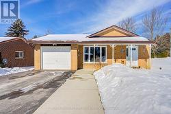 184 OLIVE STREET  East Gwillimbury, ON L9N 1M3