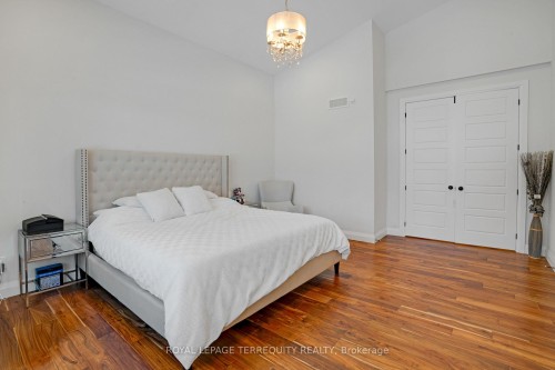 716 North Shore Boulevard E, Burlington, ON - Indoor Photo Showing Bedroom