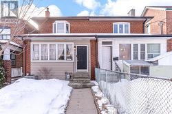 158 MCROBERTS AVENUE  Toronto, ON M6E 4P5