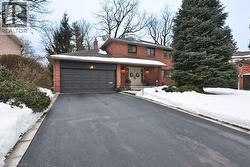 1048 VEROLI Court  Mississauga, ON L5H 4B9