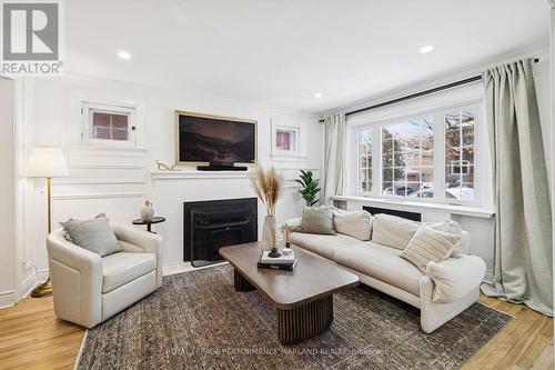 186 Aylmer Avenue, Ottawa, ON - Indoor Photo Showing Living Room