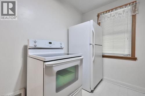 72 Oriole Avenue, Mississauga, ON - Indoor Photo Showing Laundry Room