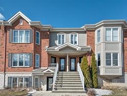 4-5600 Rue Corneille  Brossard, QC J4Z 0K6