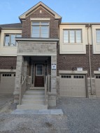 67 Bermondsey Way  Brampton, ON L6Y 6K9