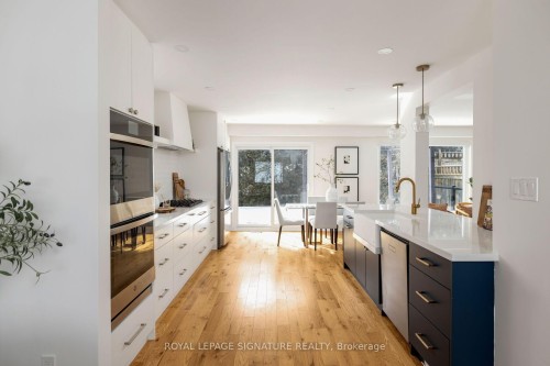 567 Downland Drive, Pickering, ON - Indoor Photo Showing Kitchen With Upgraded Kitchen