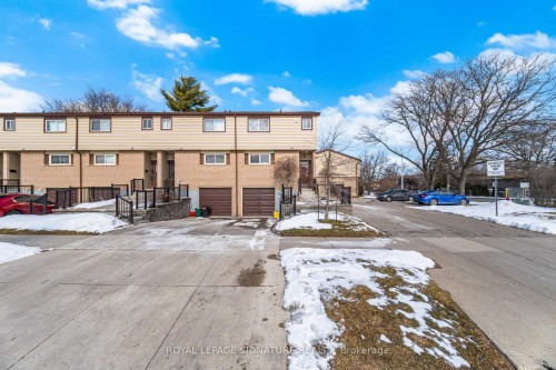 8 Claudette Gate, Hamilton, ON - Outdoor