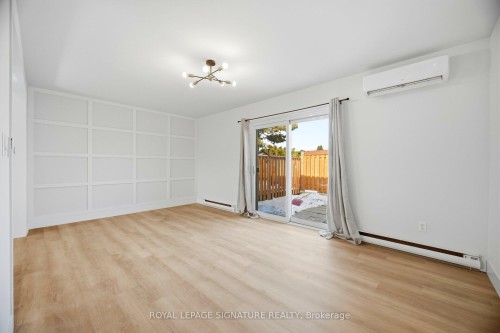 8 Claudette Gate, Hamilton, ON - Indoor Photo Showing Other Room