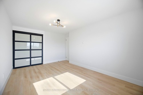 8 Claudette Gate, Hamilton, ON - Indoor Photo Showing Other Room