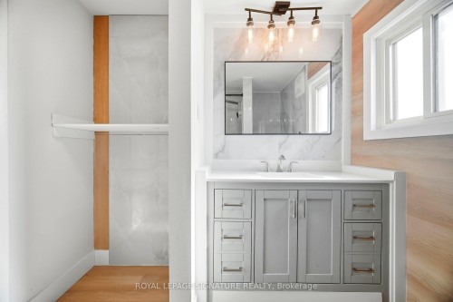 8 Claudette Gate, Hamilton, ON - Indoor Photo Showing Other Room