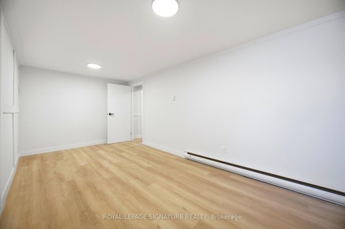 8 Claudette Gate, Hamilton, ON - Indoor Photo Showing Other Room