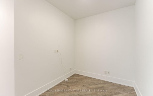 Ph35-1 Edgewater Drive, Toronto, ON - Indoor Photo Showing Other Room